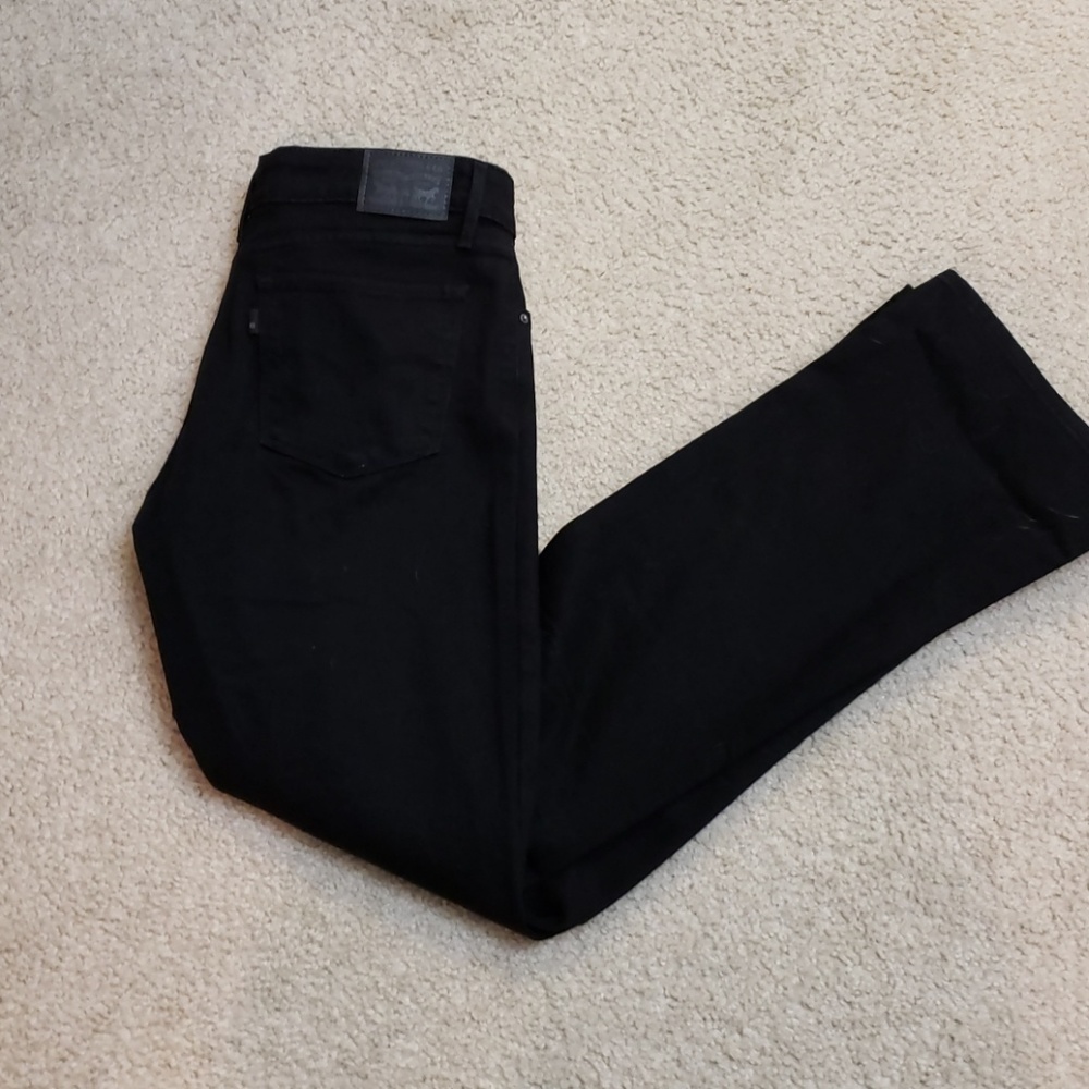 Bootcut Levi's Jeans